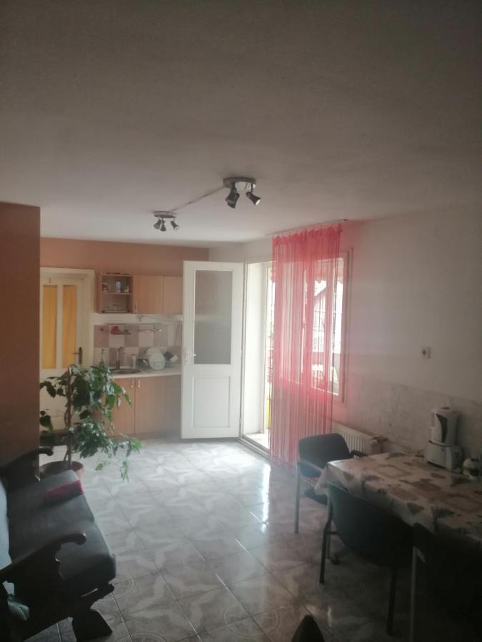 Helga House Hostel Torda Kültér fotó