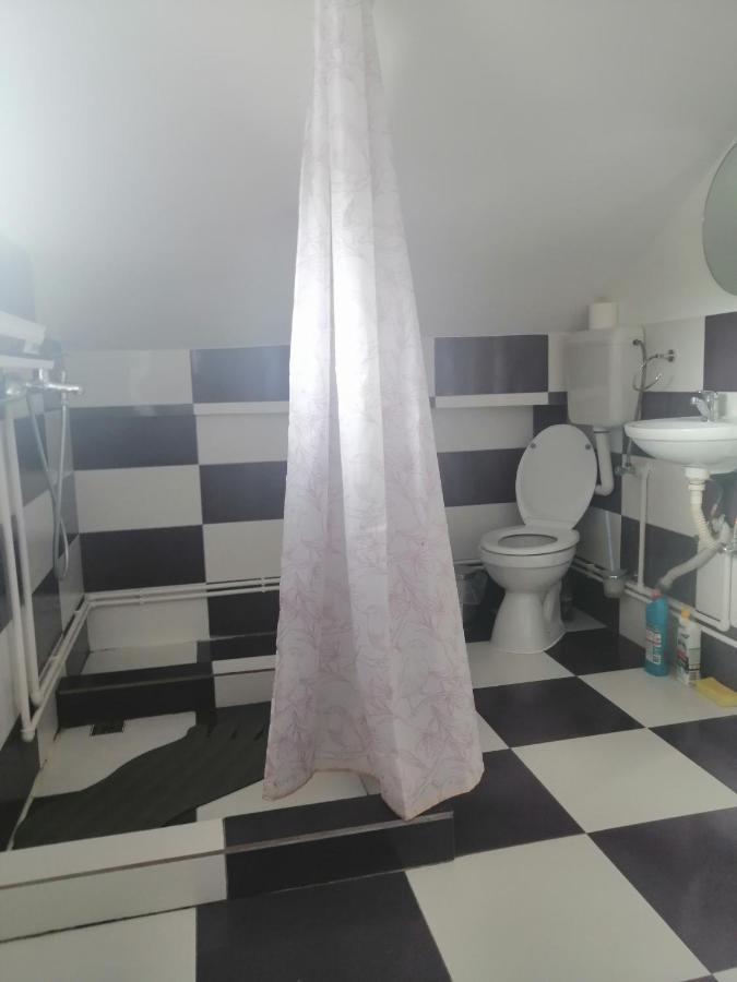 Helga House Hostel Torda Kültér fotó
