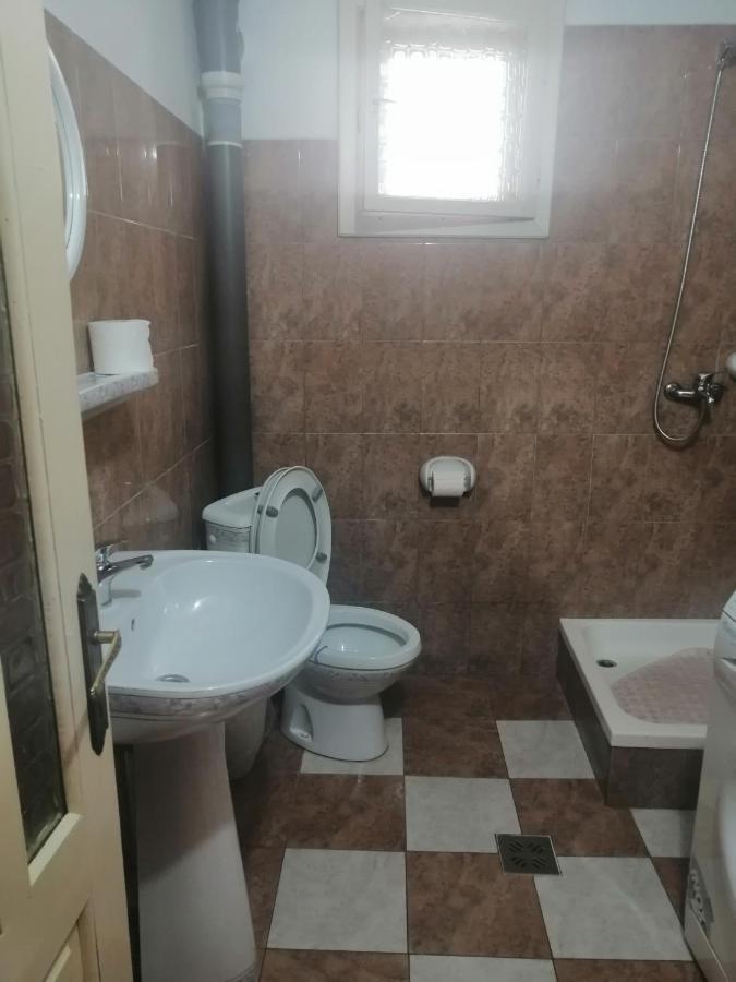 Helga House Hostel Torda Kültér fotó