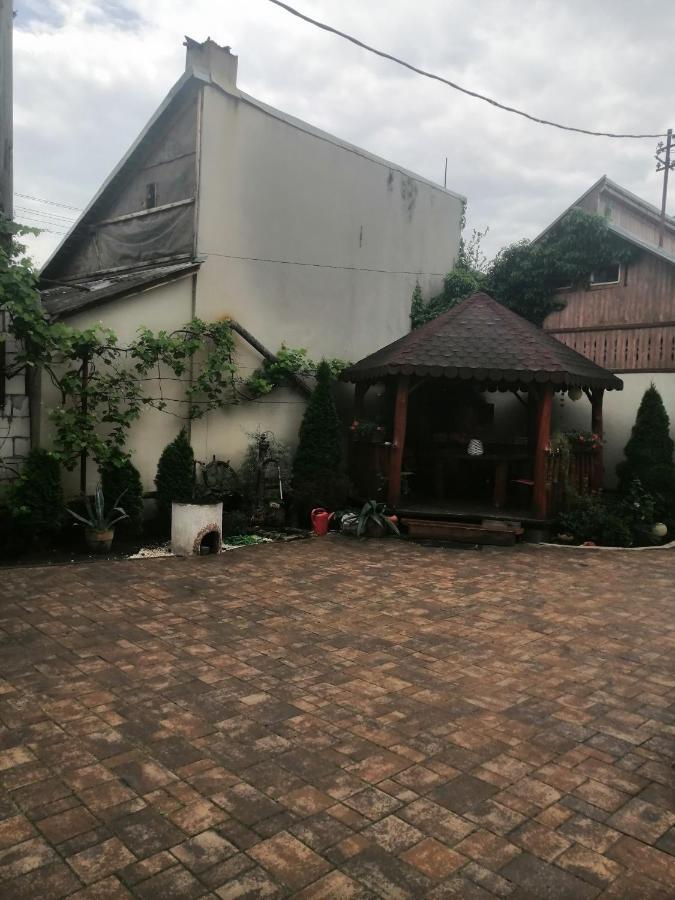 Helga House Hostel Torda Kültér fotó